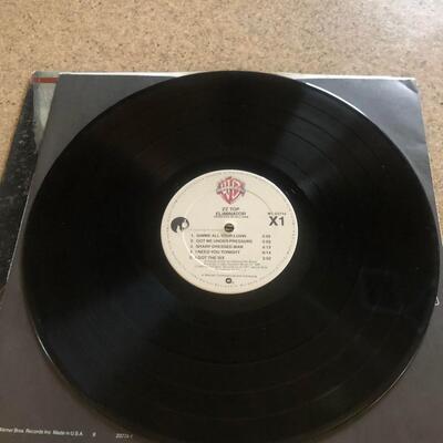 ZZ Top Eliminator Original 1983 Album. Record Clean. See Pics for Condition.