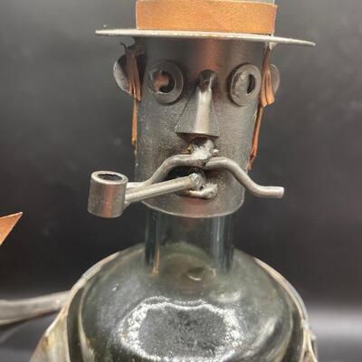 Wine bottle holder - Fisherman