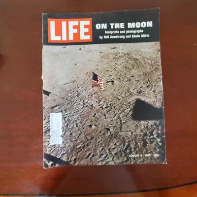 LIFE magazines