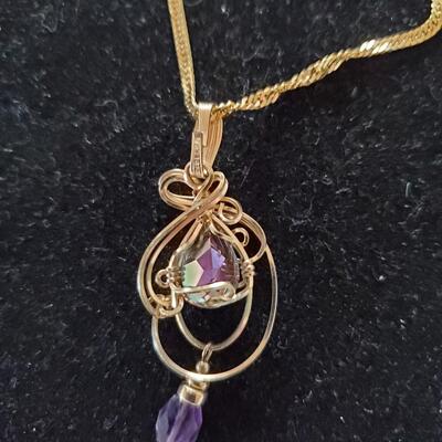 Bicolor Sapphire Pendant & Chain