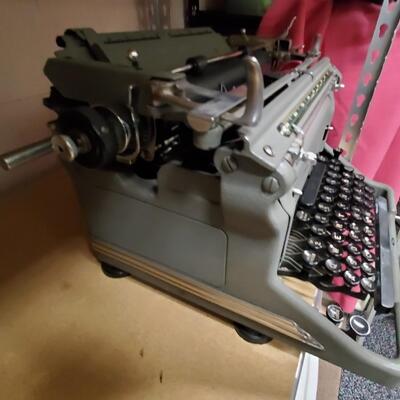 Underwood Vintage Typewriter