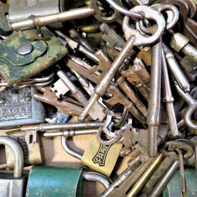 Skeleton key & Locks
