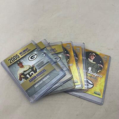 -21- FOOTBALL | Aaron Rodgers Rookie Cards