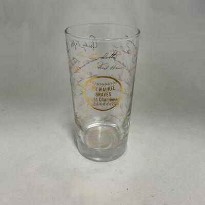 -56- BASEBALL | 1957 Milwaukee Braves Champions Glass with Gold Signatures