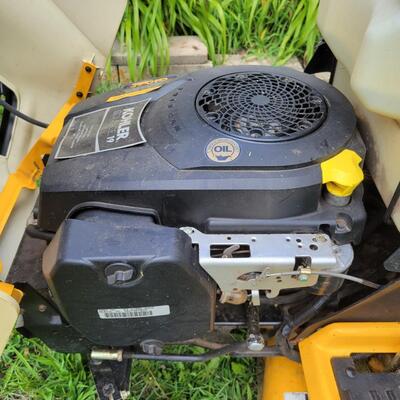 CUB CADET  RIDING MOWER LTX 1040 - RUNS!