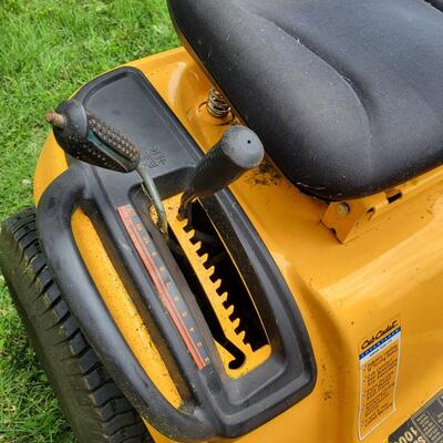 CUB CADET  RIDING MOWER LTX 1040 - RUNS!