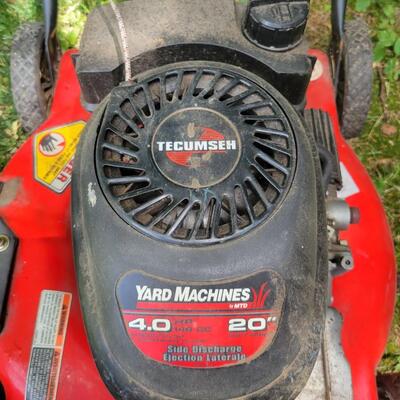 YARD MACHINE PUSH LAWN MOWER