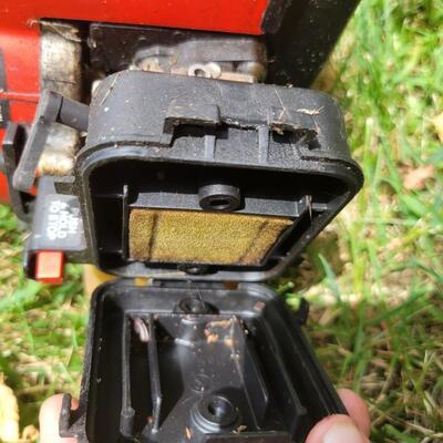 HOMELITE BANDIT GAS POWERED WEEDEATER