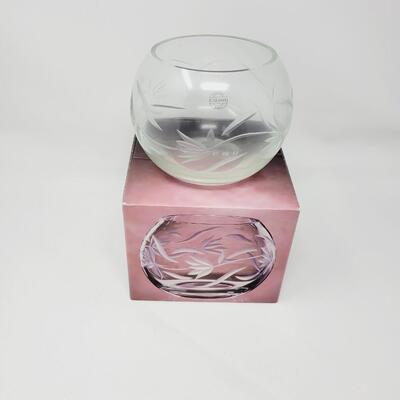 HAND CUT CRYSTAL ROSE BOWL w/ FLOATING CANDLE