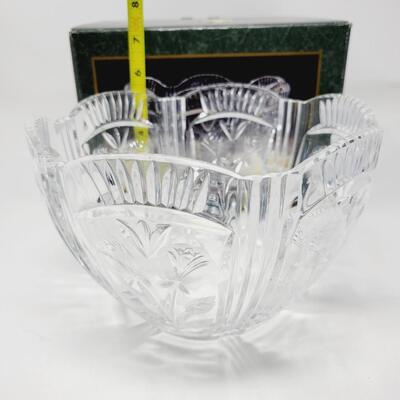 CRYSTAL CLEAR SIGNATURES LEAD CRYSTAL 8" BOWL