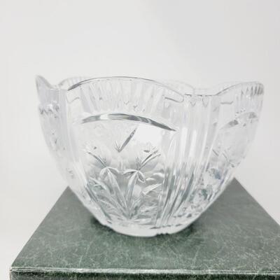 CRYSTAL CLEAR SIGNATURES LEAD CRYSTAL 8" BOWL