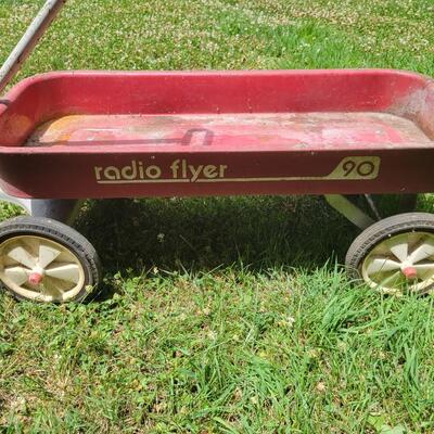 VINTAGE RADIO FLYER 90 RED WAGON