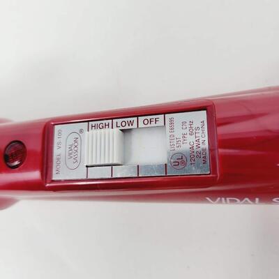 VIDAL SASSOON CURLING IRON - WORKS
