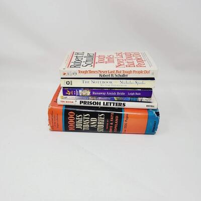 RANDOM BOOK LOT BUNDLE