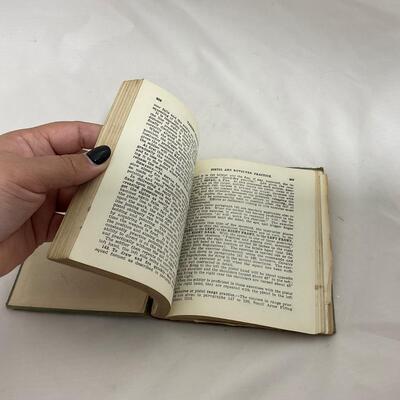 -105- MILITARY | 1917 US Army Infantry Book with Trench Art Book Clip