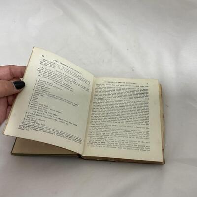 -105- MILITARY | 1917 US Army Infantry Book with Trench Art Book Clip
