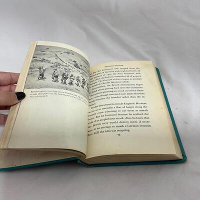 -106- MILITARY | The Story of D-Day Book and Shovel