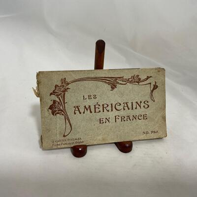 -111- MILITARY | World War I Americans in France Postcard Booklet