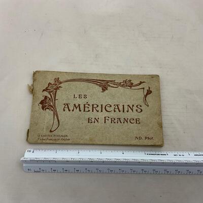 -111- MILITARY | World War I Americans in France Postcard Booklet