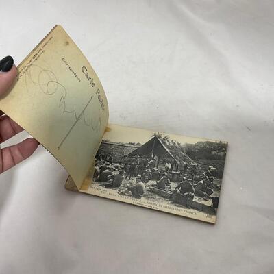 -111- MILITARY | World War I Americans in France Postcard Booklet