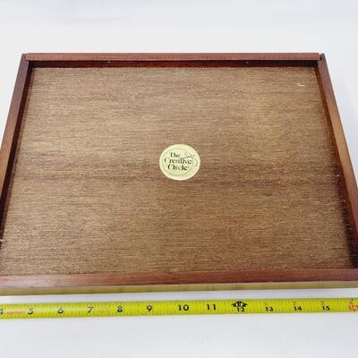 THE CREATIVE CIRCLE EMBROIDERY CARDINAL & WOOD TRAY