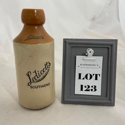 -123- HISTORY | 1800â€™s Ledicottâ€™s Clay Beer Bottle