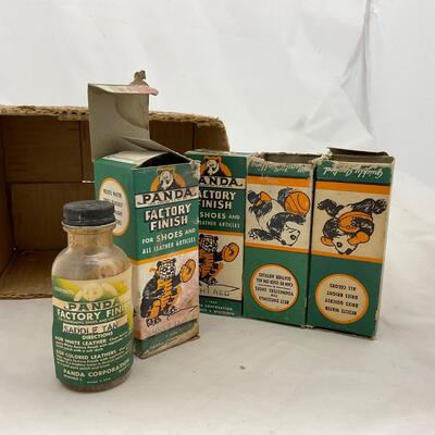 -141- ADVERTISEMENT | Box of Panda Shoe Polish Sports Themed