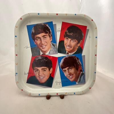 -152- POP CULTURE | Vintage Metal Beatles Tray