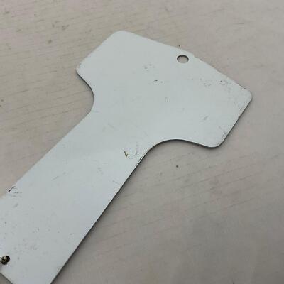 -162- ADVERTISEMENT | Vintage Metal Texaco Ladies Room Key Holder and Key