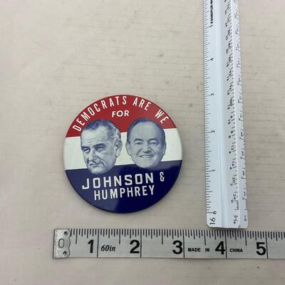 -166- VINTAGE | 1964 Johnson & Humphrey Presidential Buttons