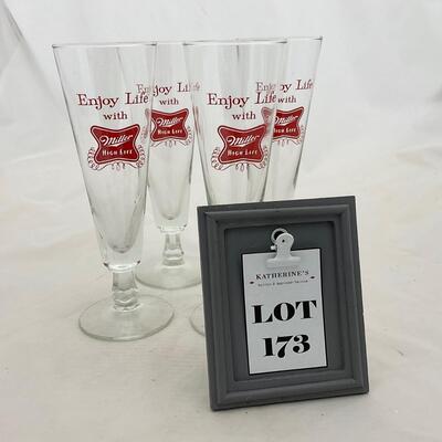 -173- VINTAGE | 1950â€™s Miller High Life Beer Glasses