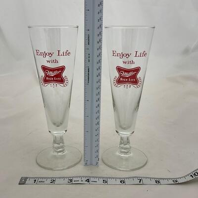 -173- VINTAGE | 1950â€™s Miller High Life Beer Glasses