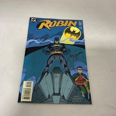 -180- VINTAGE | Autographed Batman Robin Comics By Ray Kryssing