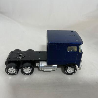 -186- VINTAGE | Nylint Iron Horse Semi Truck