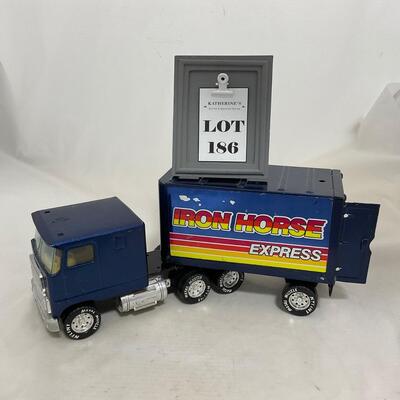 -186- VINTAGE | Nylint Iron Horse Semi Truck