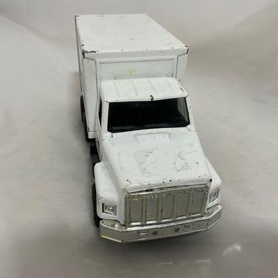 -187- VINTAGE | Ertl White Box Truck