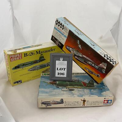 -196- VINTAGE | Military Air Craft Model Kits