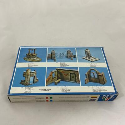-197- VINTAGE | World War 2 Model Kits