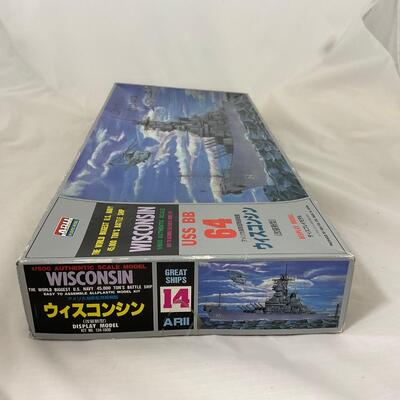-199- VINTAGE | USS Wisconsin Model Kit