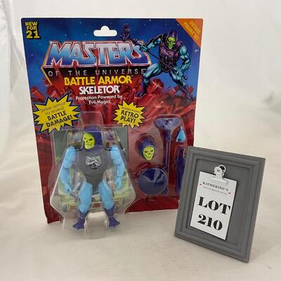 -210- POP CULTURE | Retro Masters of The Universe Skelator Action Figure