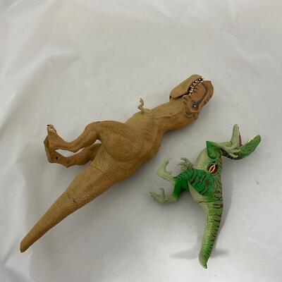 -212- POP CULTURE | 1990â€™s Jurassic Park Toys
