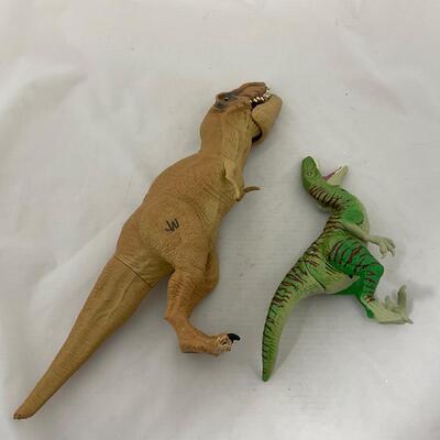 -212- POP CULTURE | 1990â€™s Jurassic Park Toys