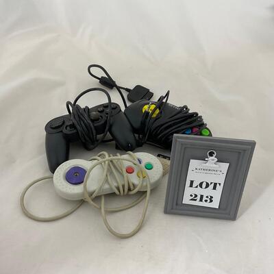 -213- GAMES | Vintage Video Game Controllers