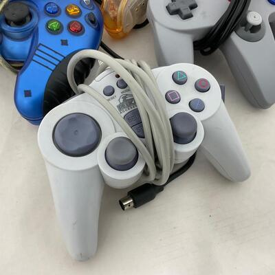 -214- GAMES | Vintage Video Game Controllers