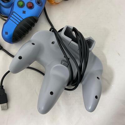 -214- GAMES | Vintage Video Game Controllers