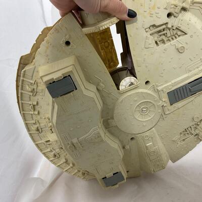 -226- VINTAGE | Star Wars 1981 Millennium Falcon Ship