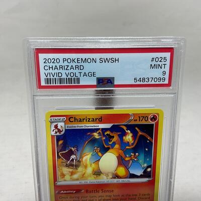 -243- POKÃ‰MON | Charizard 025/185 Vivid Voltage PSA 9 MINT