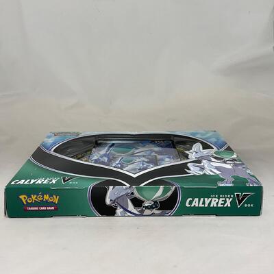-253- POKÃ‰MON | Ice Rider Calyrex V Box
