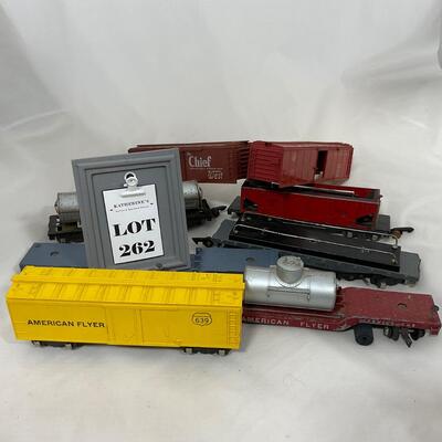 -262- TRAINS | Mixed Vintage Train Cars