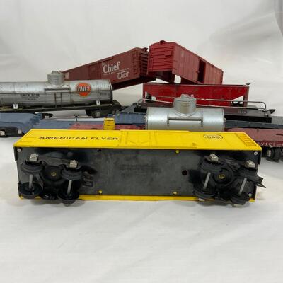 -262- TRAINS | Mixed Vintage Train Cars
